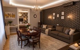 Mozart & Bach Historic Apartment